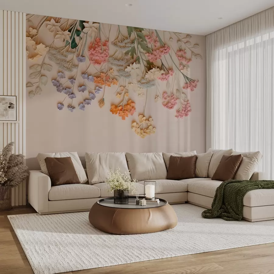 Fototapete Hängende voluminöse Wildblumen auf beigem Hintergrund w08940