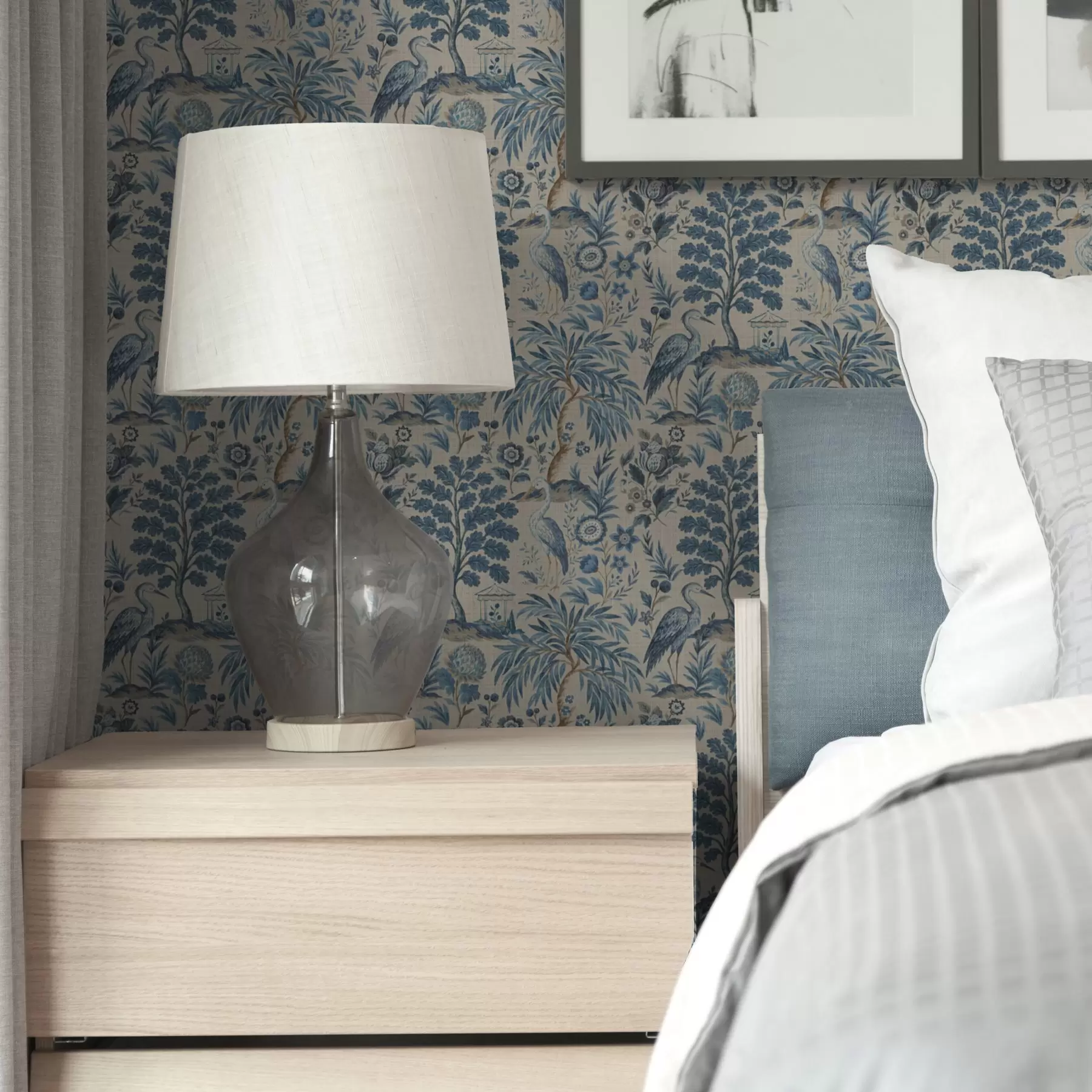 fototapeter Toile de Jouy-stil med blå fugle og tropiske træer a00382