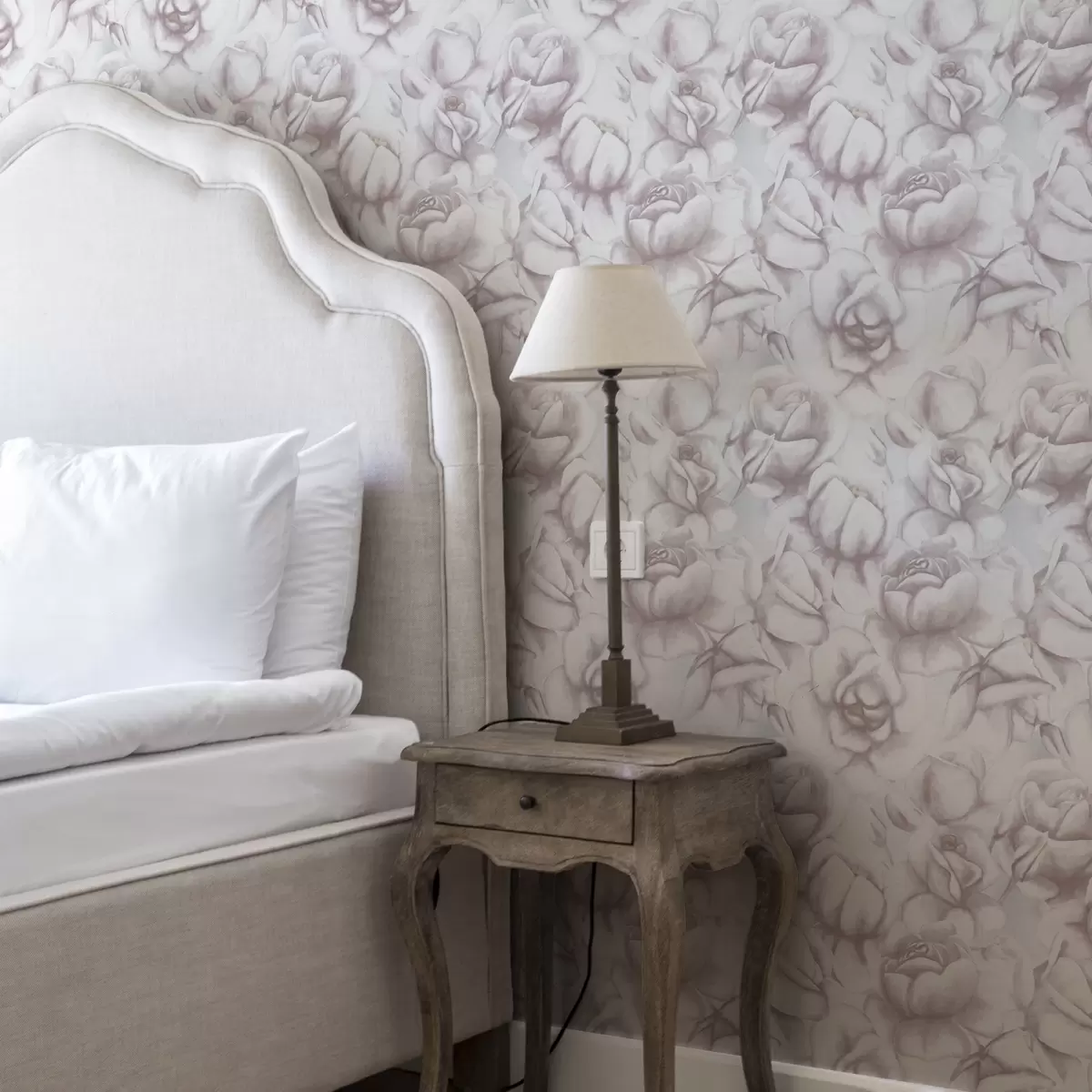 Baggrund Akvarelrosa roser i en delikat sløret stil a00434