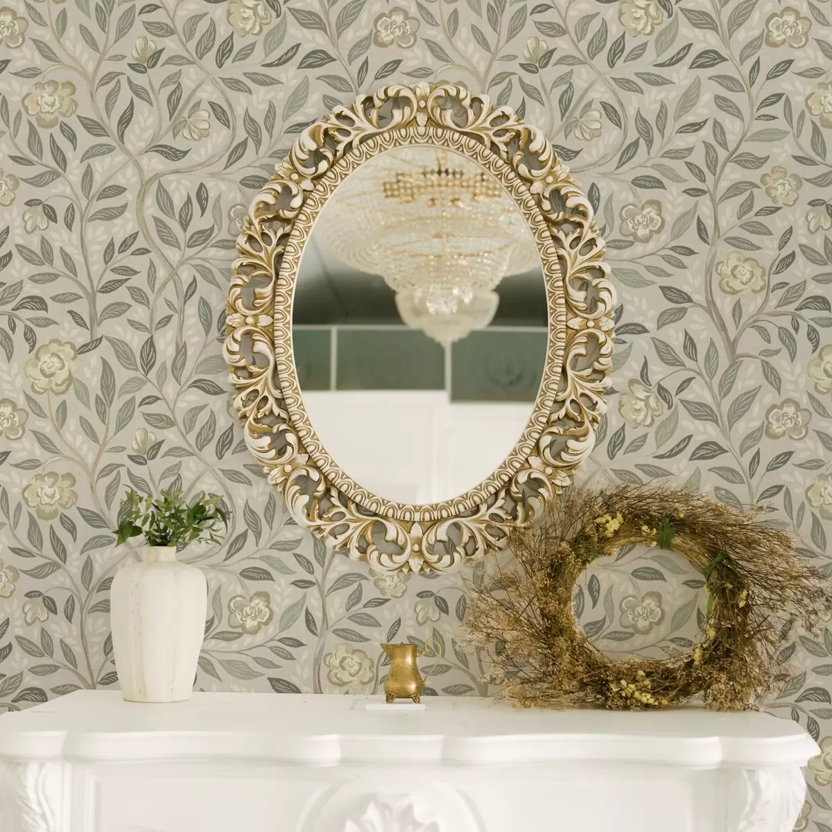 Baggrund Cremefarvede roser og olivenblade på støvet rosa baggrund a00455