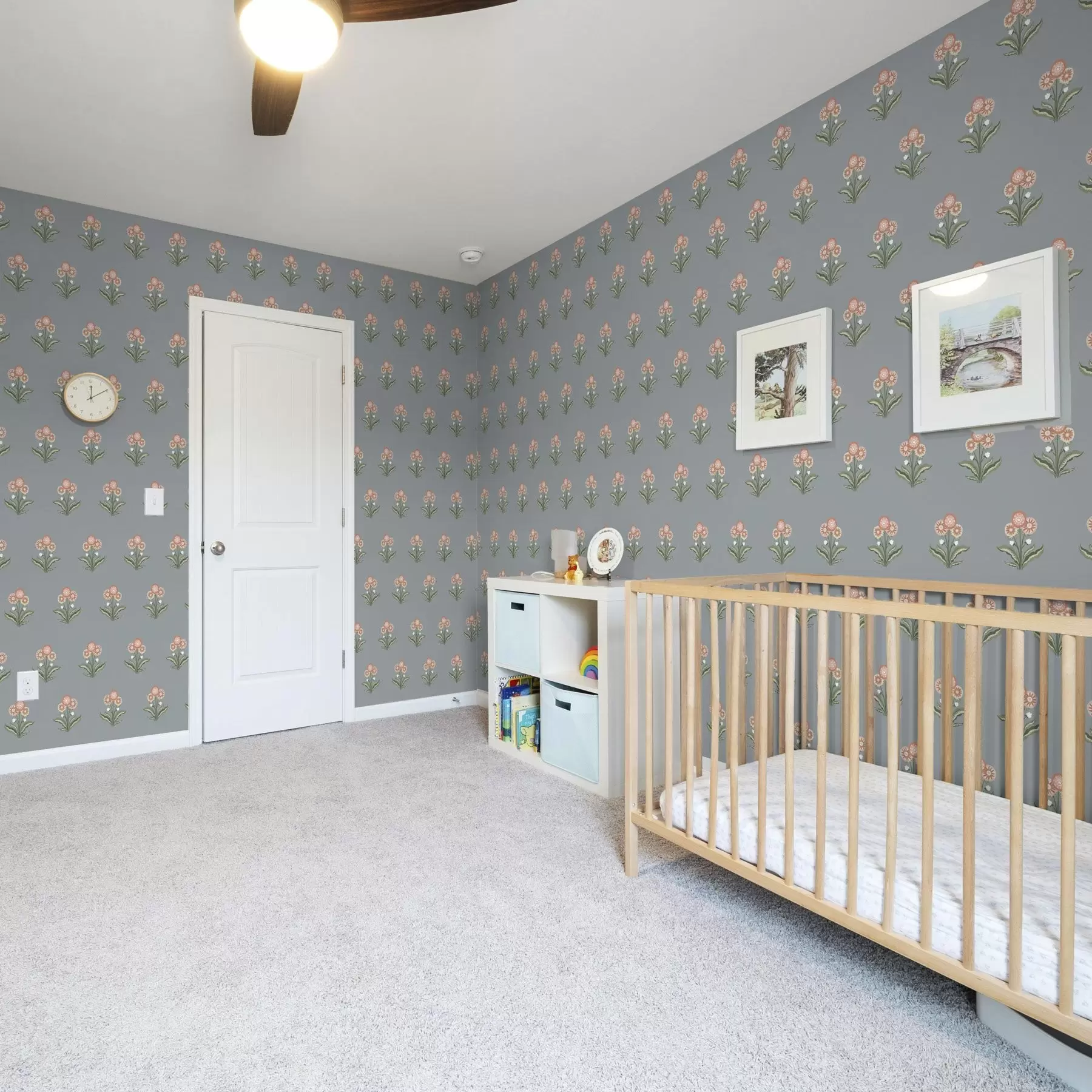 fototapeter Stiliserede blomster på en gråblå baggrund, varm farvepalet a00494