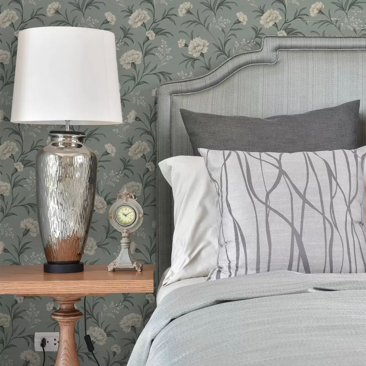 Baggrund Pulveragtige nelliker på en gråblå baggrund, raffineret print a00610