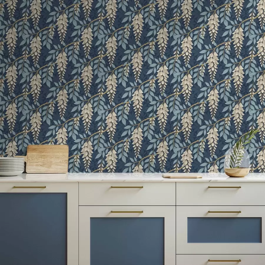 Fototapete Glyzinie mit blauen Blättern auf dunkelblauem Hintergrund a00694v2