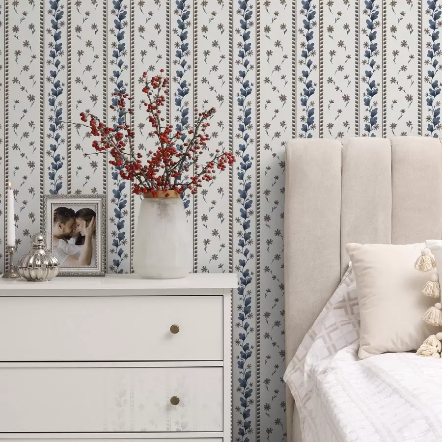 Murale Rayures florales verticales dans les tons bleu-marron a00811v2