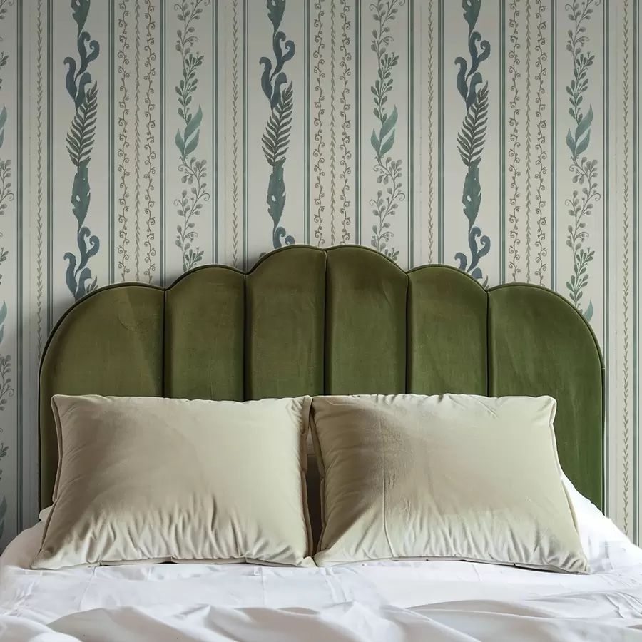 Fototapete Streifen mit Zweigen und Locken auf warmem milchigem Grund a00823v2