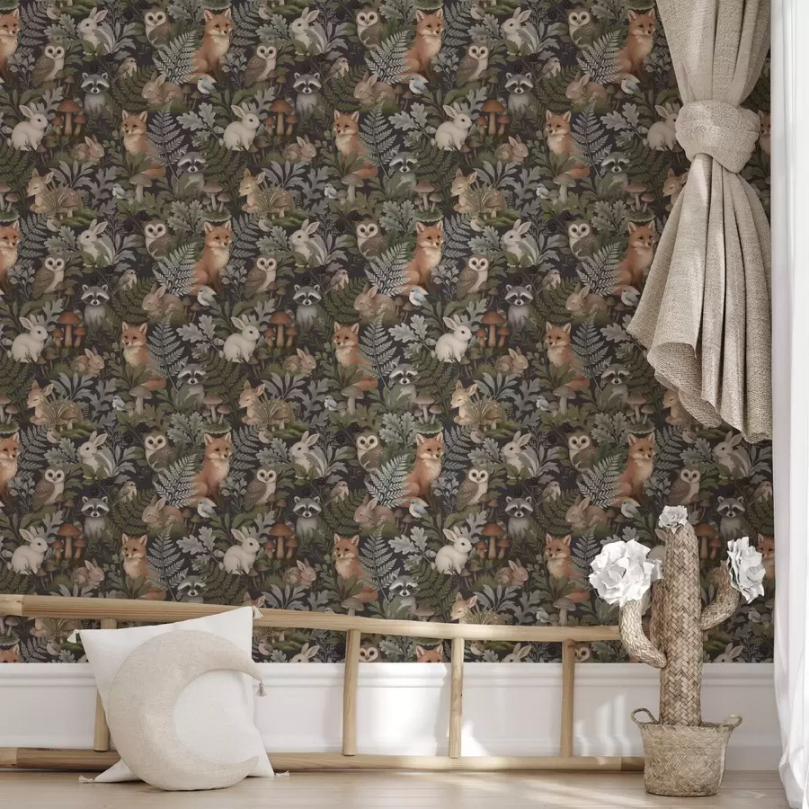 fototapeter Skovdyr og bregner på mørk trækul a00880