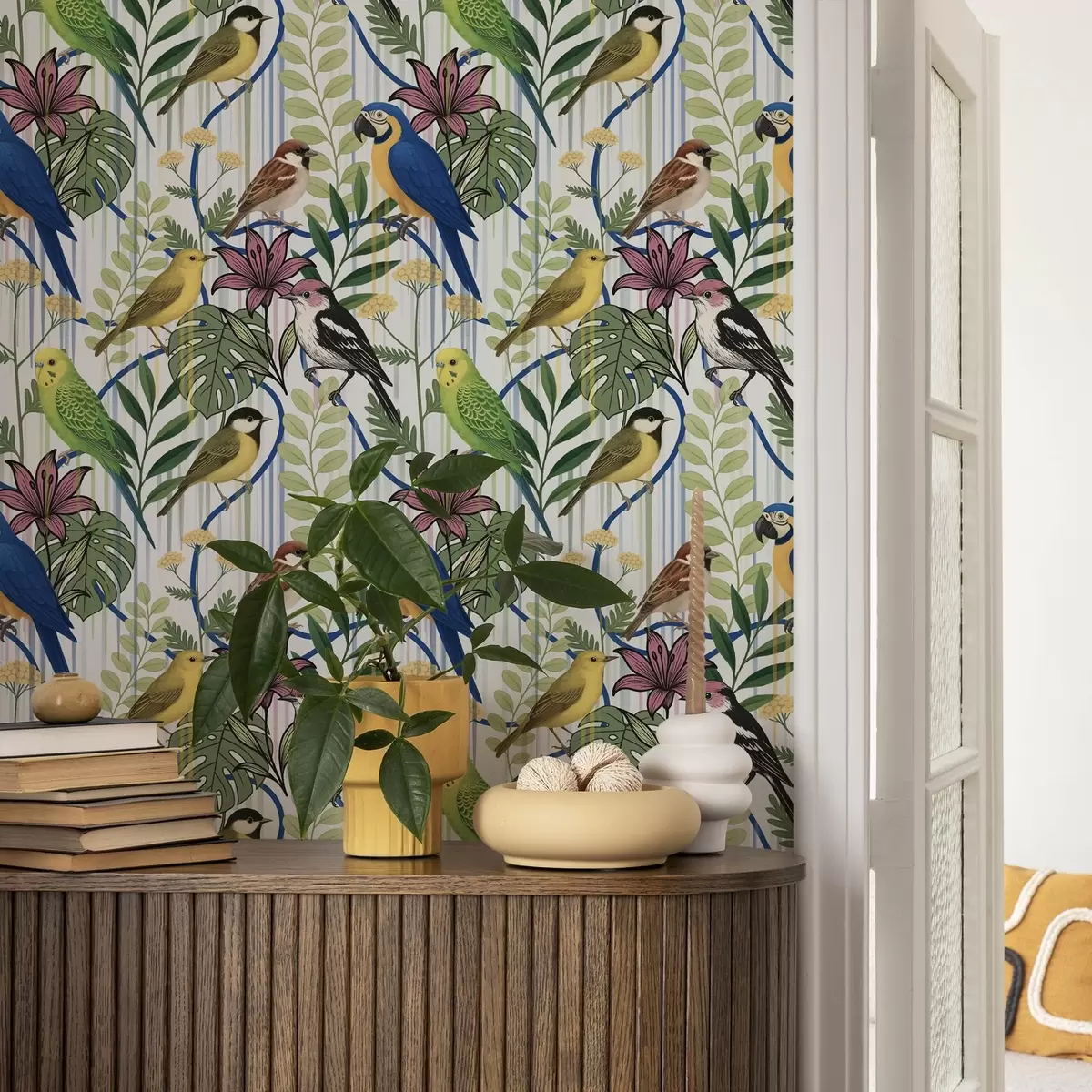 Baggrund Lyse eksotiske fugle blandt tropisk grønne omgivelser a00887