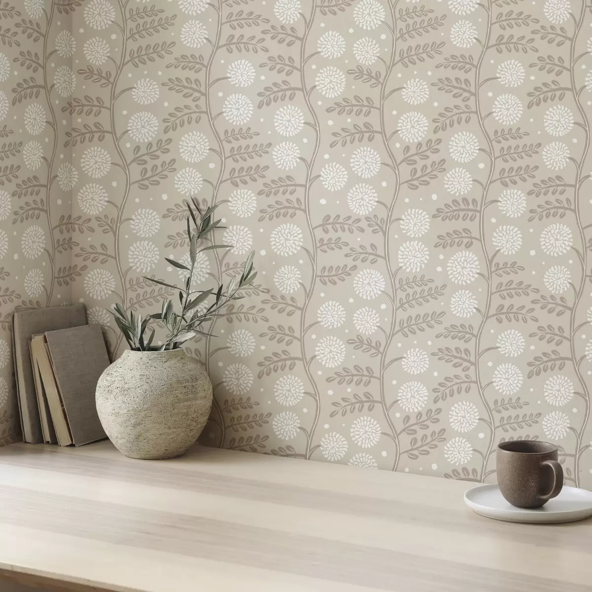 Papier peint Tiges beiges avec des fleurs blanches duveteuses et des points doux a00997