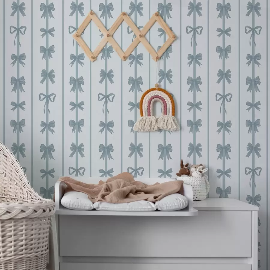 fototapeter Blå sløjfer i striber på lys baggrund a01075v2