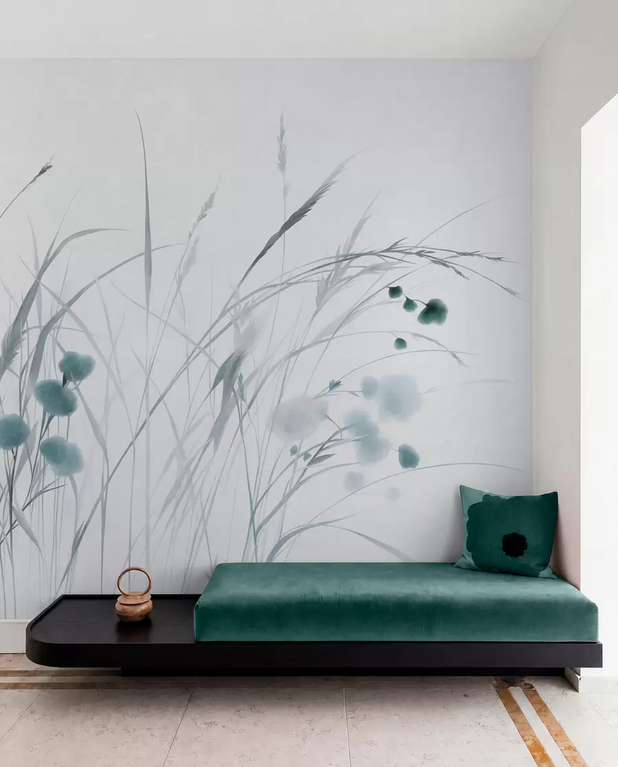 fototapeter Højt græs og små blå vilde blomster på en lys baggrund, i en boho-stil med struktur w09902v1