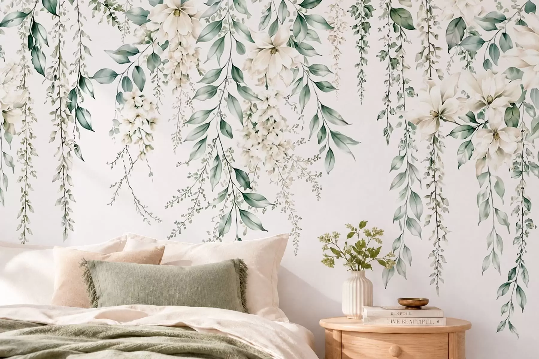 Murale Des fleurs en cascade et un feuillage vert sur un fond clair w05736