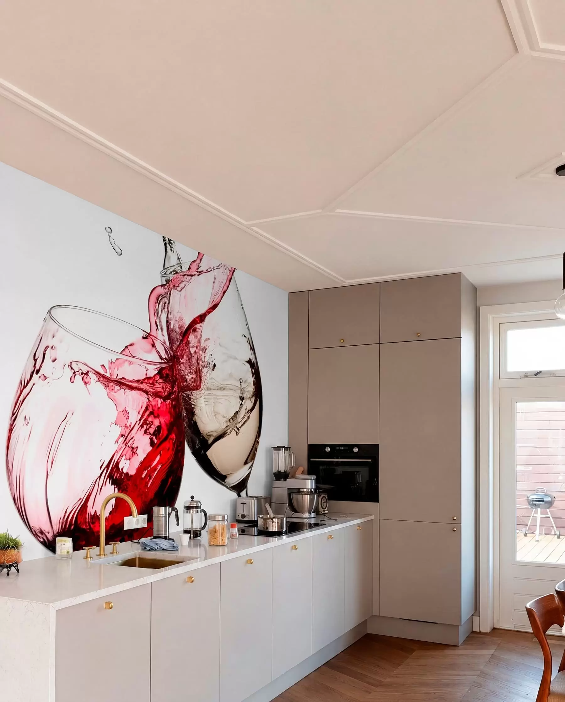 Fototapete Weiß- und Rotwein in Gläsern u75563